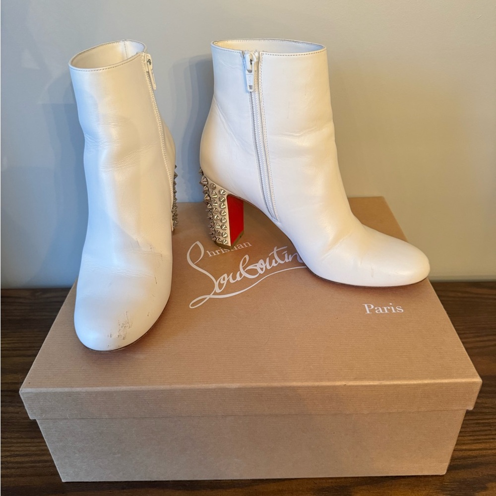 Christian Louboutin Suzi Folk 85